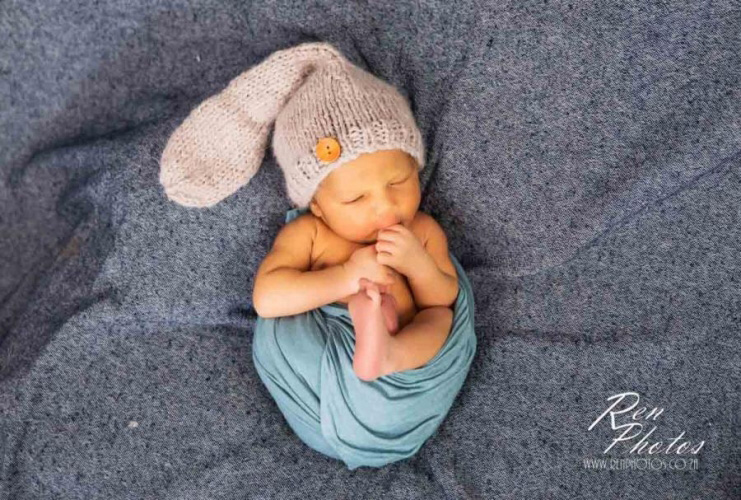 How long does a newborn photoshoot take